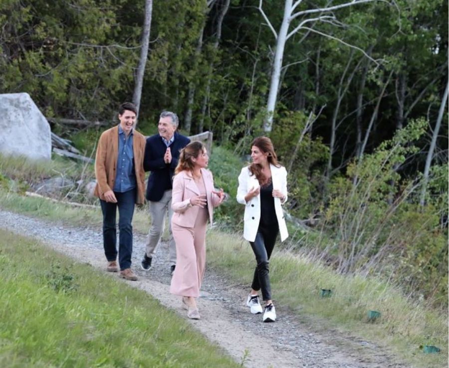 Juliana Awada zapatillas